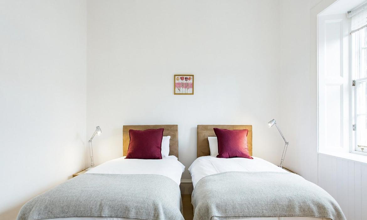 אדינבורו Royal Mile Apartments מראה חיצוני תמונה